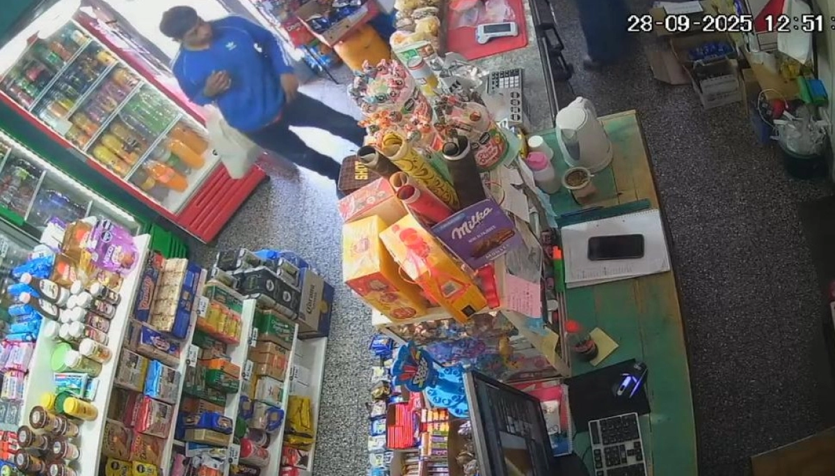 El "Barón de la cerveza" simuló ser cliente, distrajo a la empleada y se robó varias latas de un almacén