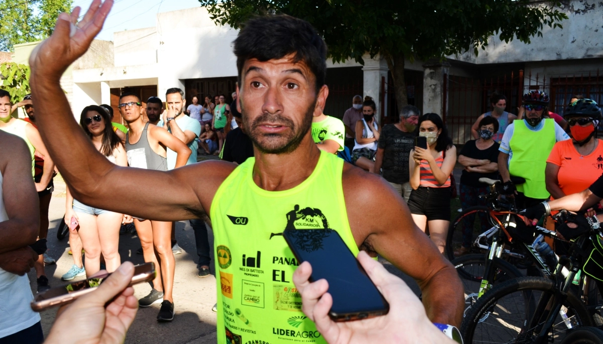 Sciaini participó de la presentación de la “6ª Travesía Consecutiva de KM Solidarios” en Roque Pérez