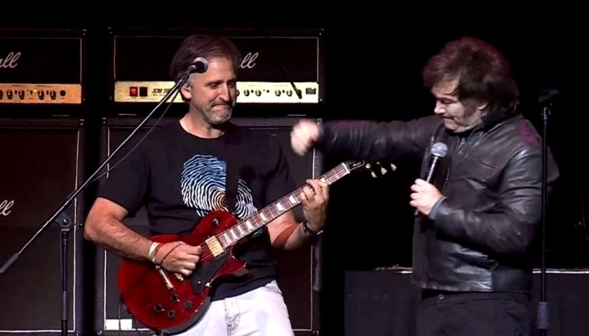 En medio de la crisis y el escándalo por Espert, Milei hizo de rockstar y provocó: “¿Escuchaste kirchnerista?”