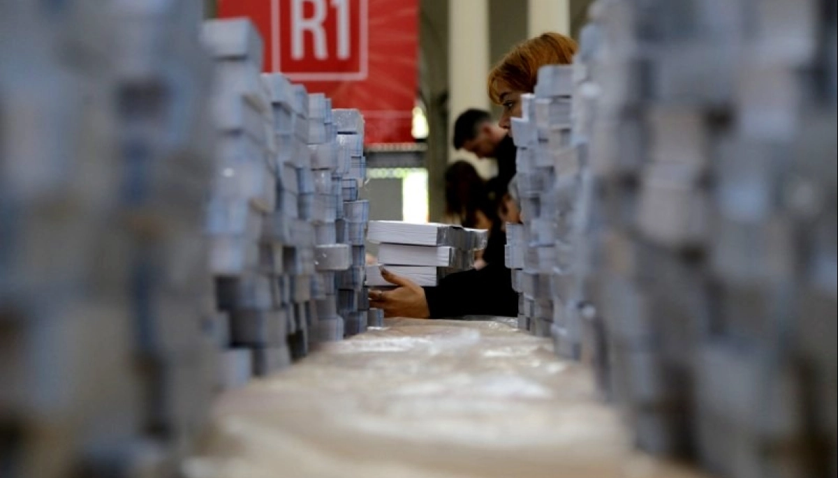 ¿Se reimprimen o no?: qué pasa con las boletas que Milei busca cambiar por la salida de Espert y la inclusión de Santilli