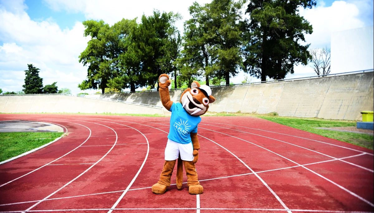 Llegó “Milo”, la mascota que representará a La Plata de cara a los Juegos Bonaerenses