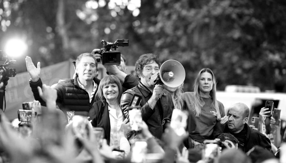 Acto fallido en Tres de Febrero: la interna libertaria deja a Milei casi solo