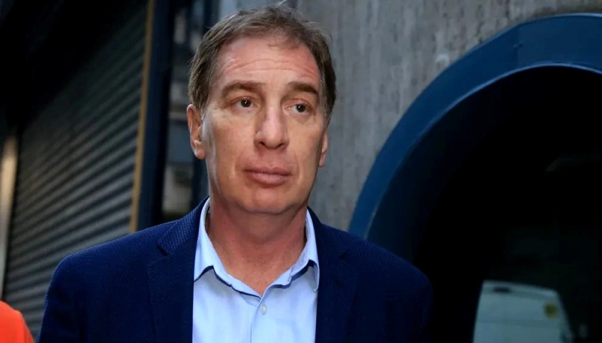 ¿Le suelta la mano?: Milei se borra de la campaña en la Provincia de Buenos Aires y deja a Santilli a la intemperie