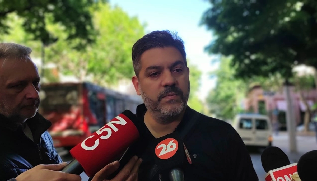 Bianco votó temprano en La Plata y destacó la normalidad de la jornada electoral