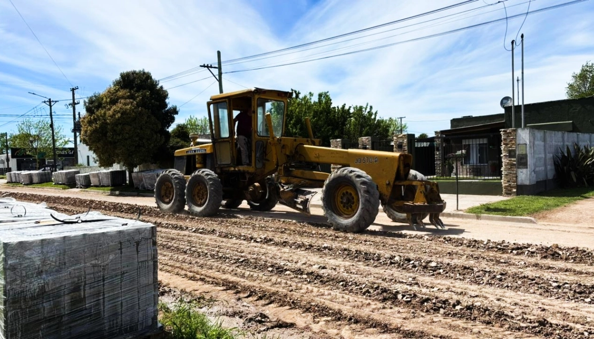 Chaves Municipio inició la pavimentación de nueve calles con Producción y mano de obra local