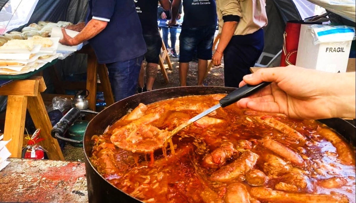 Destinos bonaerenses: el deleite está en los sabores al disco de Coronel Rosales y las tortitas negras de Salto