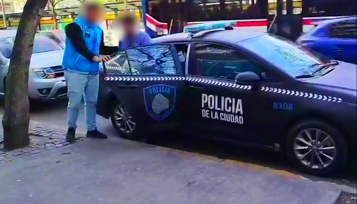 Cayó un estafador en Ituzaingó: clonaba tarjetas para comprar pasajes aéreos y revenderlos más baratos