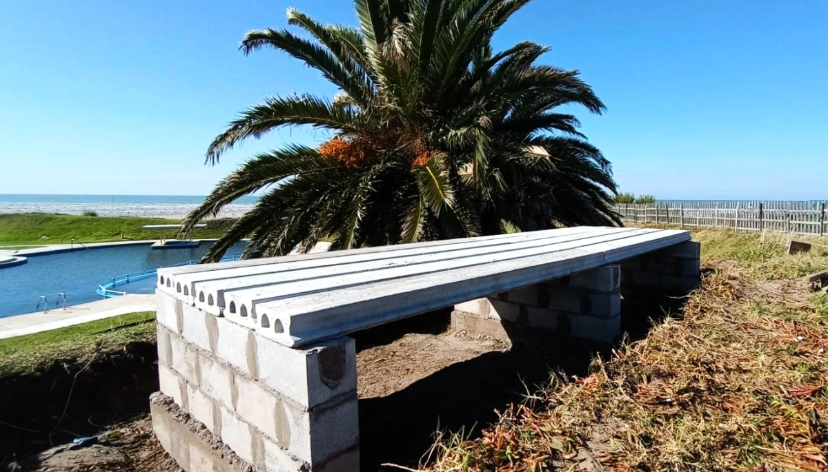 Punta Mogotes mejora su infraestructura con nuevas obras de accesibilidad y espacios públicos