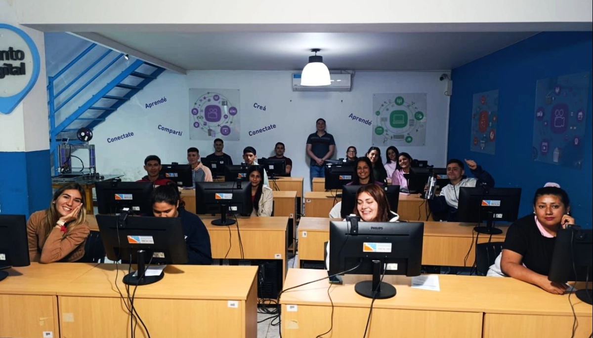 Sciaini anunció nuevas medidas de apoyo a la educación superior en Roque Pérez