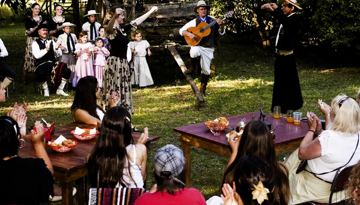 Destinos bonaerenses: Cariló y Madariaga, los planes perfectos para una escapada llena de tradiciones gauchas