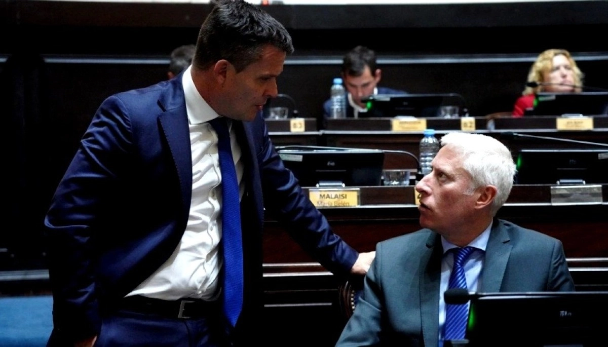 Endeudamiento y sesión caída en la Legislatura: la oposición apunta a Kicillof y el oficialismo responde