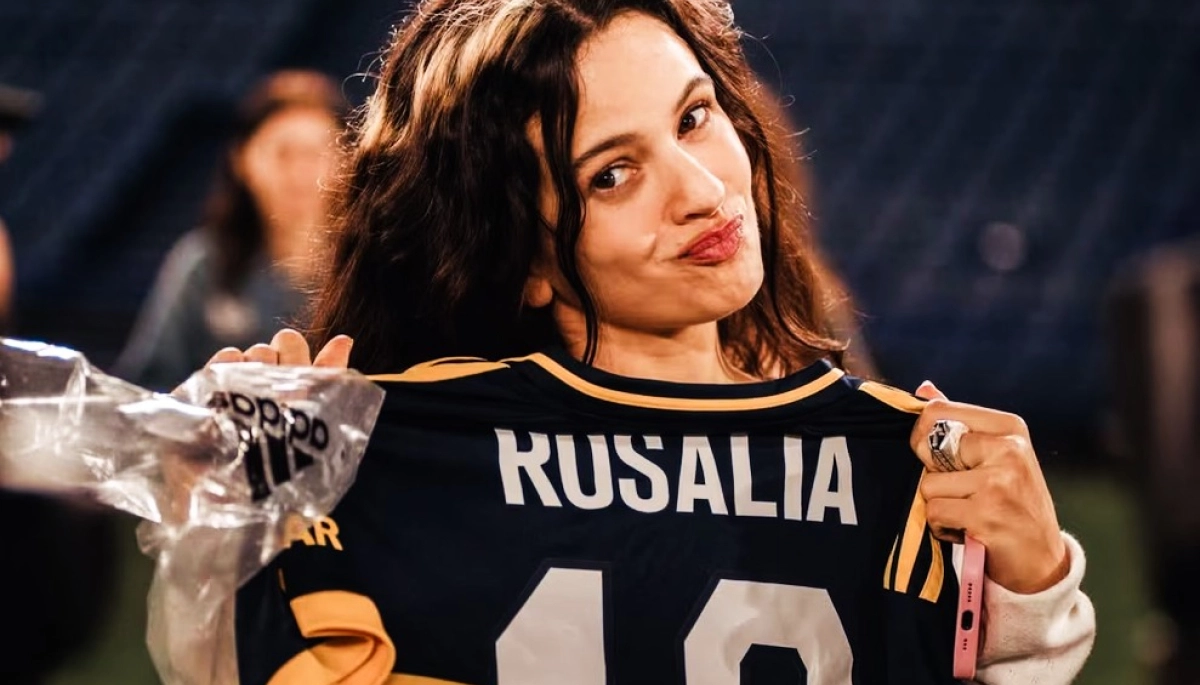 Rosalía vivió una jornada inolvidable en La Bombonera entre aplausos, camisetas y pasión xeneize