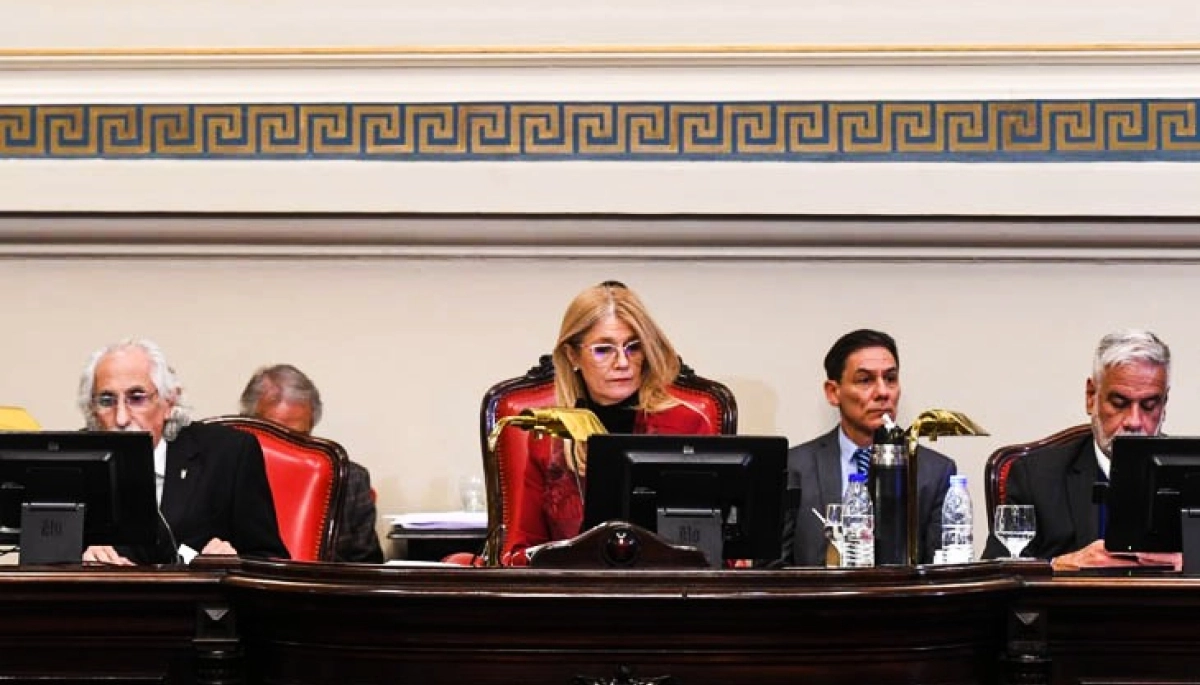 El Senado bonaerense convocó a sesiones extraordinarias y habrá sesión doble por el endeudamiento