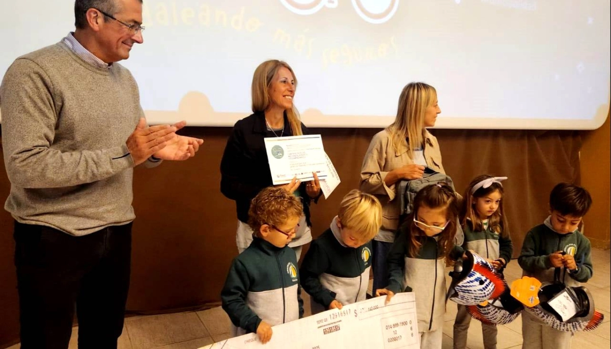 Rauch premió el uso responsable de la bicicleta: se entregaron los galardones del 2º Concurso ‘Vamos en Bici’