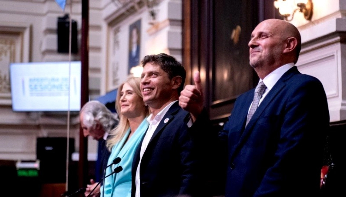 Kicillof consiguió aprobar el megaendeudamiento tras maratónica jornada legislativa