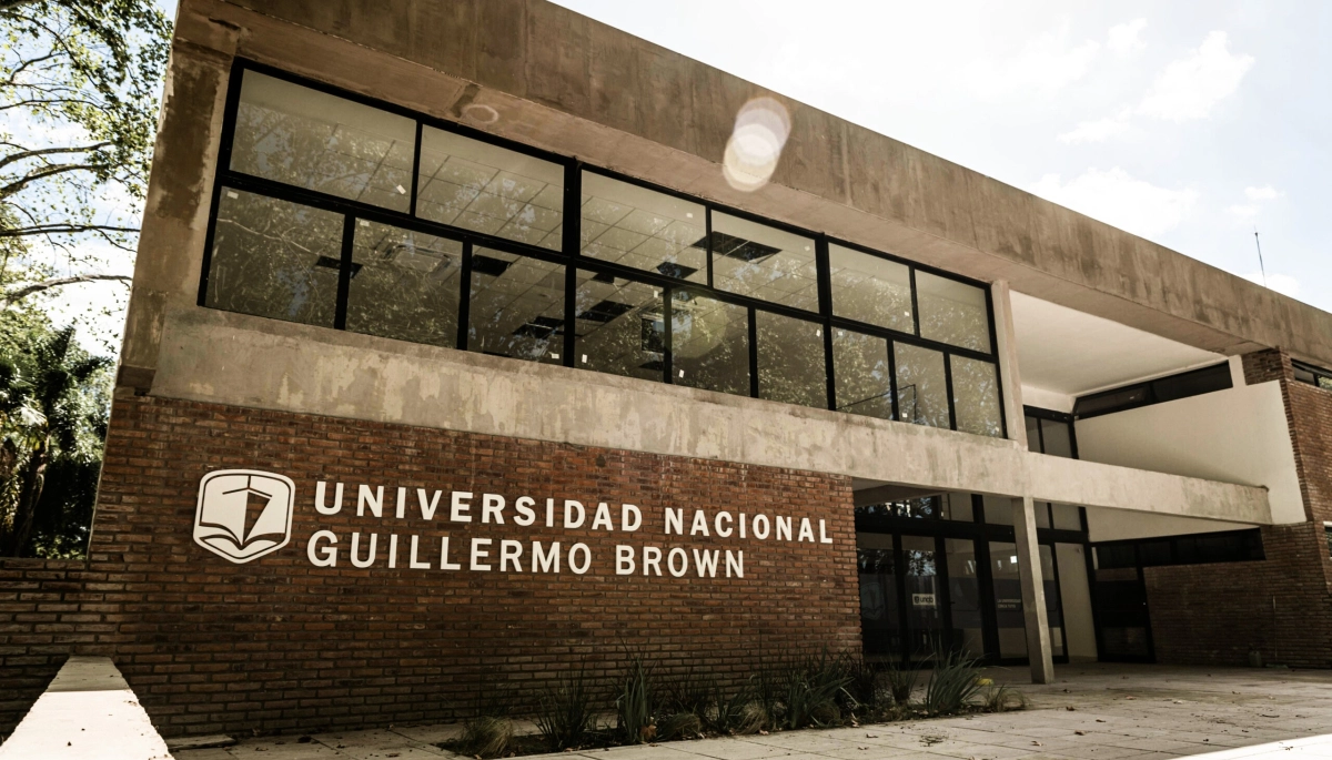 Más de 70 jóvenes presentaron sus proyectos en el cierre del año del Club de Robótica de la UNaB