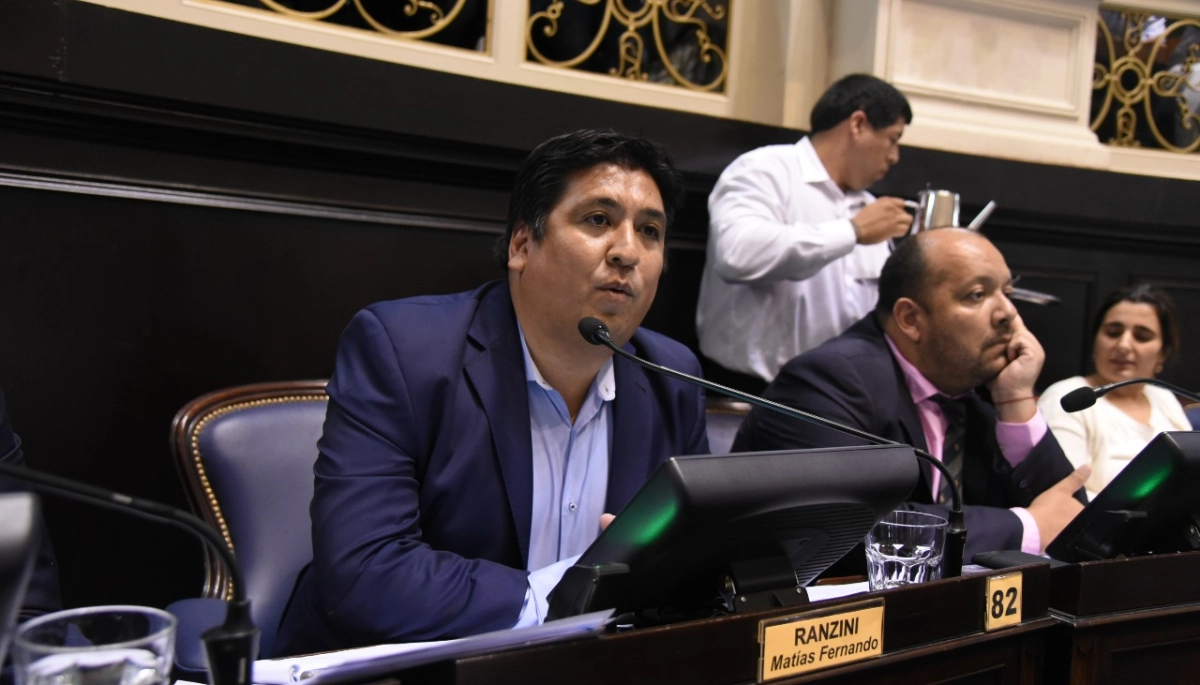 El PRO respondió críticas por apoyar al endeudamiento de Kicillof y negó beneficios en el Bapro