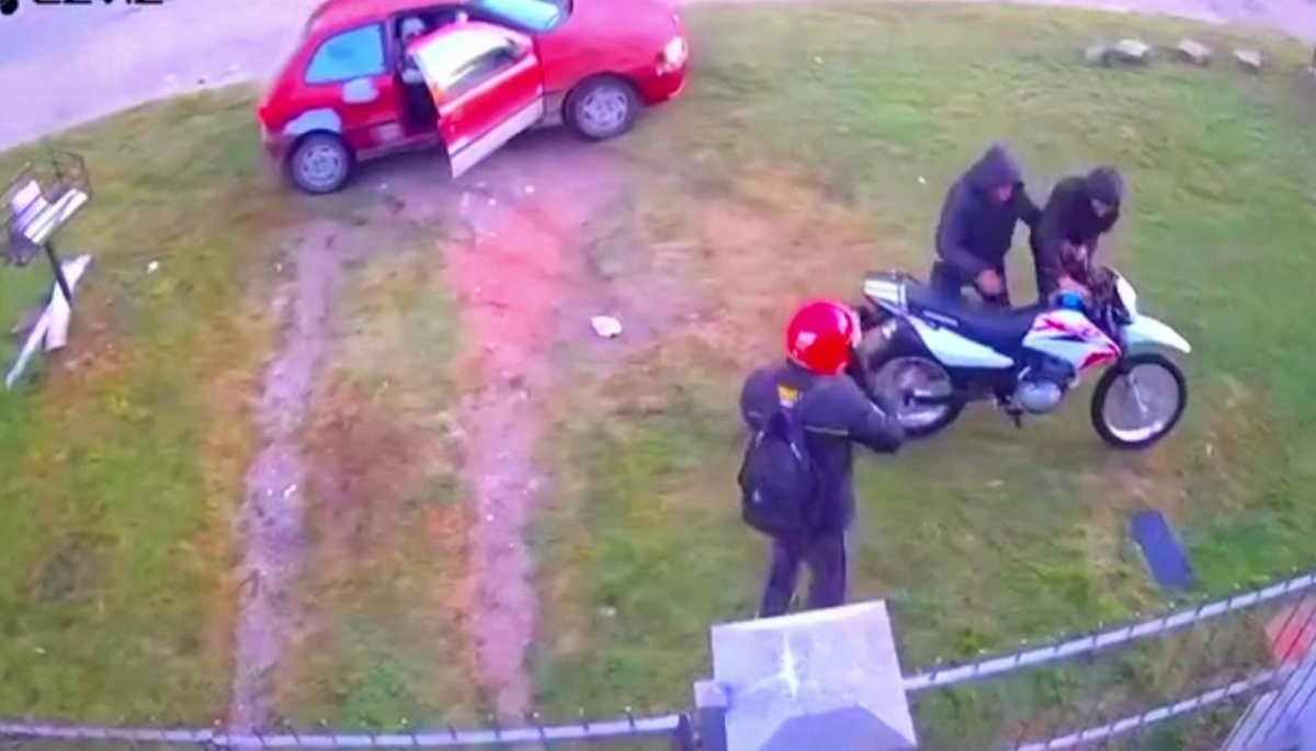 Raid delictivo en Mar del Plata: se iba a trabajar y lo chocaron para robarle la moto