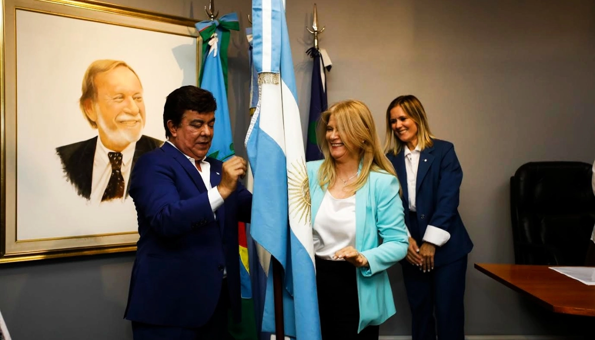 Espinoza y Magario participaron de la jura de los nuevos concejales de La Matanza