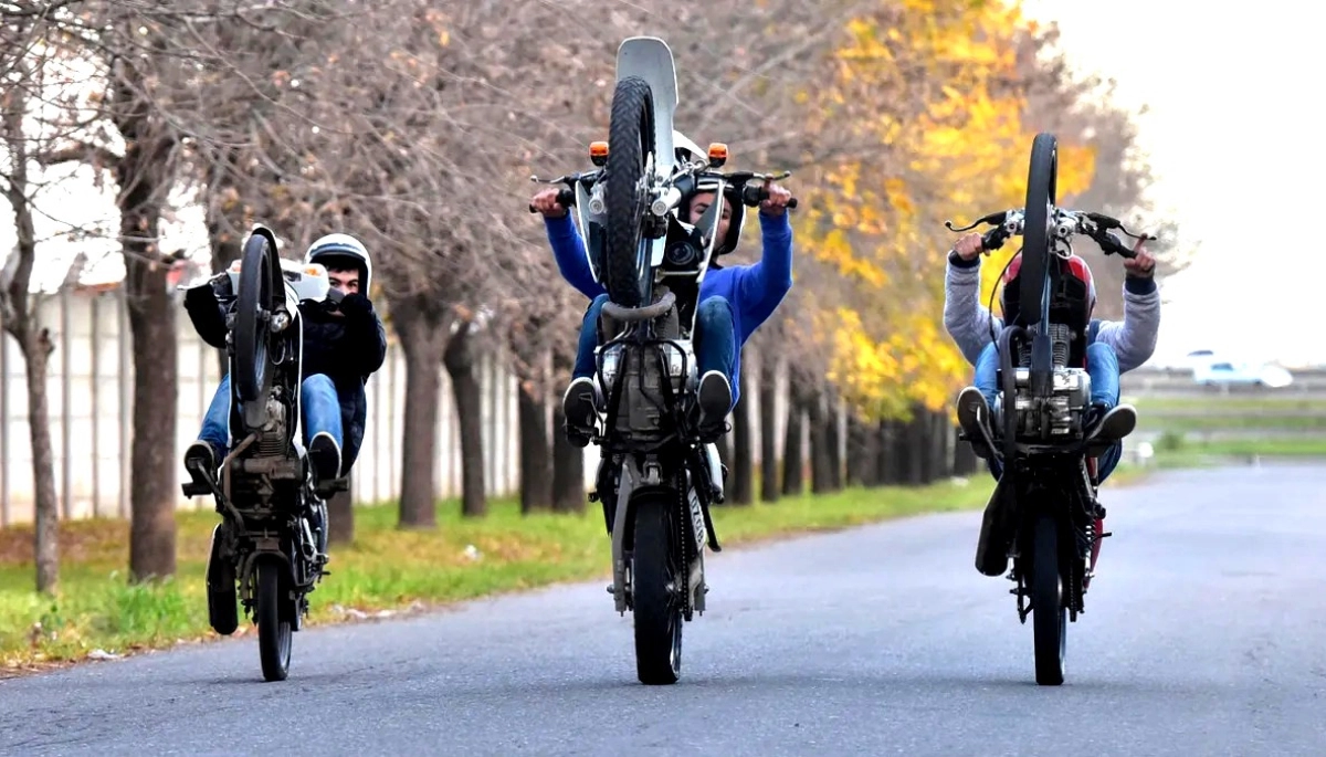 Intendente de la Cuarta declaró la guerra a los motociclistas temerarios: la dura medida para 2026