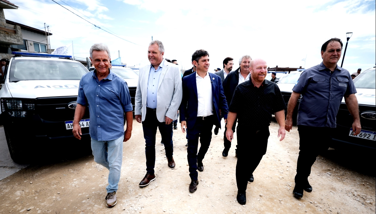 Kicillof lanzó el Operativo de Sol a Sol 2026: destacó la inversión y acusó a Milei de “fomentar” viajes a Brasil