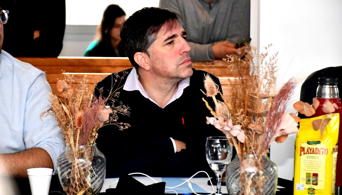 Con palos a Milei, intendente radical defendió la suba de tasas y reclamó una Reforma Tributaria