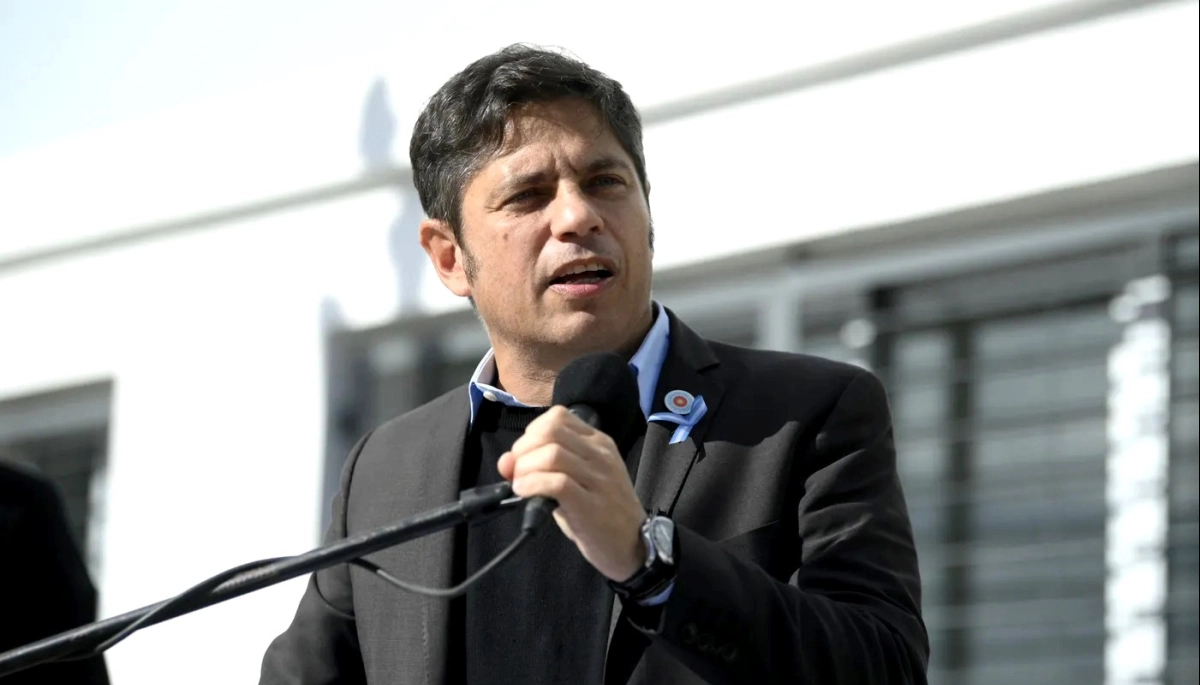 Kicillof tiró dardos a Milei por los números en Turismo y la fuga de argentinos