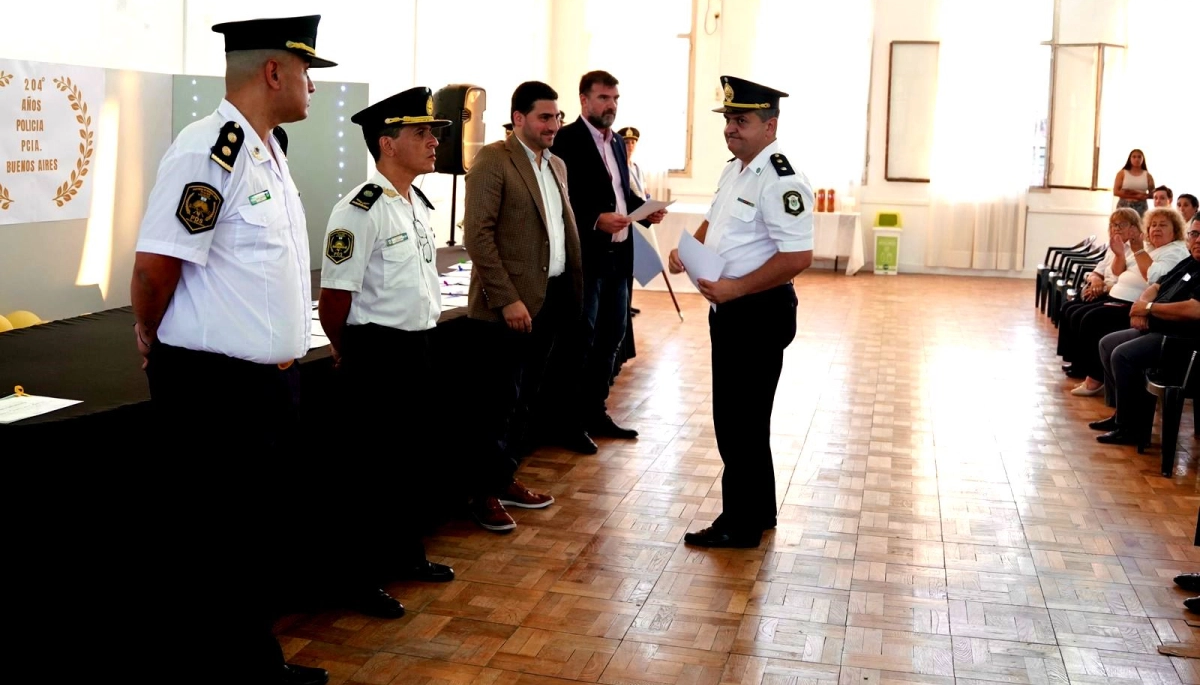 25 de Mayo: Egüen participó de la ceremonia por el 204° aniversario de la Policía Bonaerense