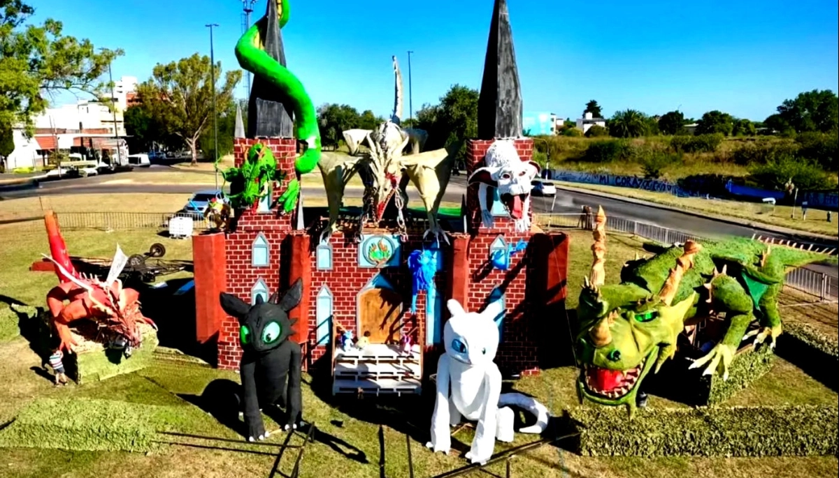 Sigue el conflicto por la quema de muñecos en La Plata: el polémico posteo que reavivó la tensión