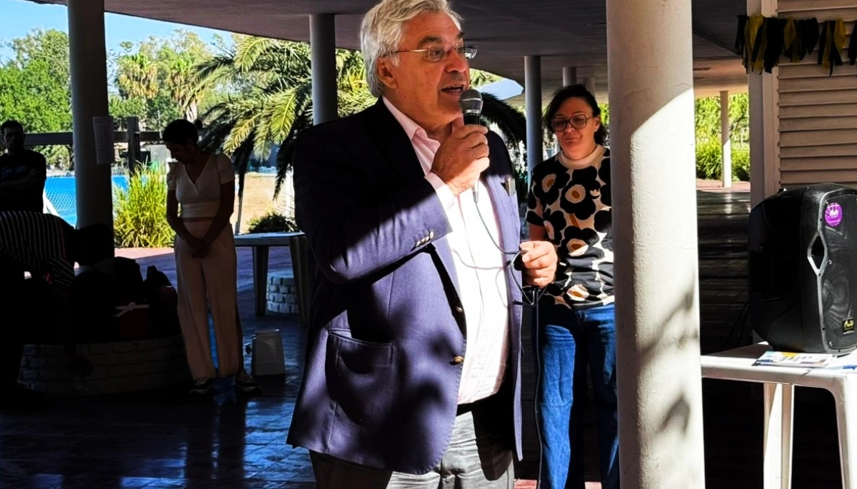 Alegre encabezó la inauguración de la Escuela Abierta de Verano 2026 en el Balneario de General Villegas