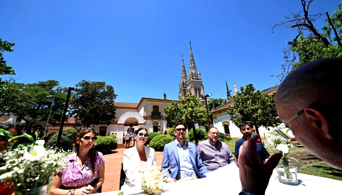 Casarse pierde terreno en la Provincia de Buenos Aires y crecen las uniones convivenciales