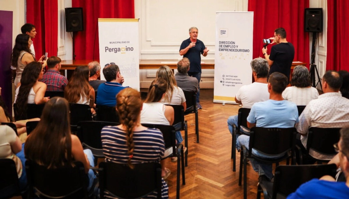 Javier Martínez entregó más de 30 millones de pesos a emprendedores de Pergamino
