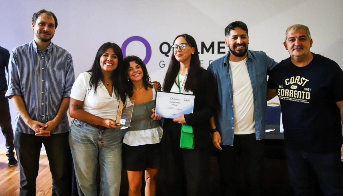 Quilmes entregó certificados de habilitación y distinciones a comerciantes y vecinos locales