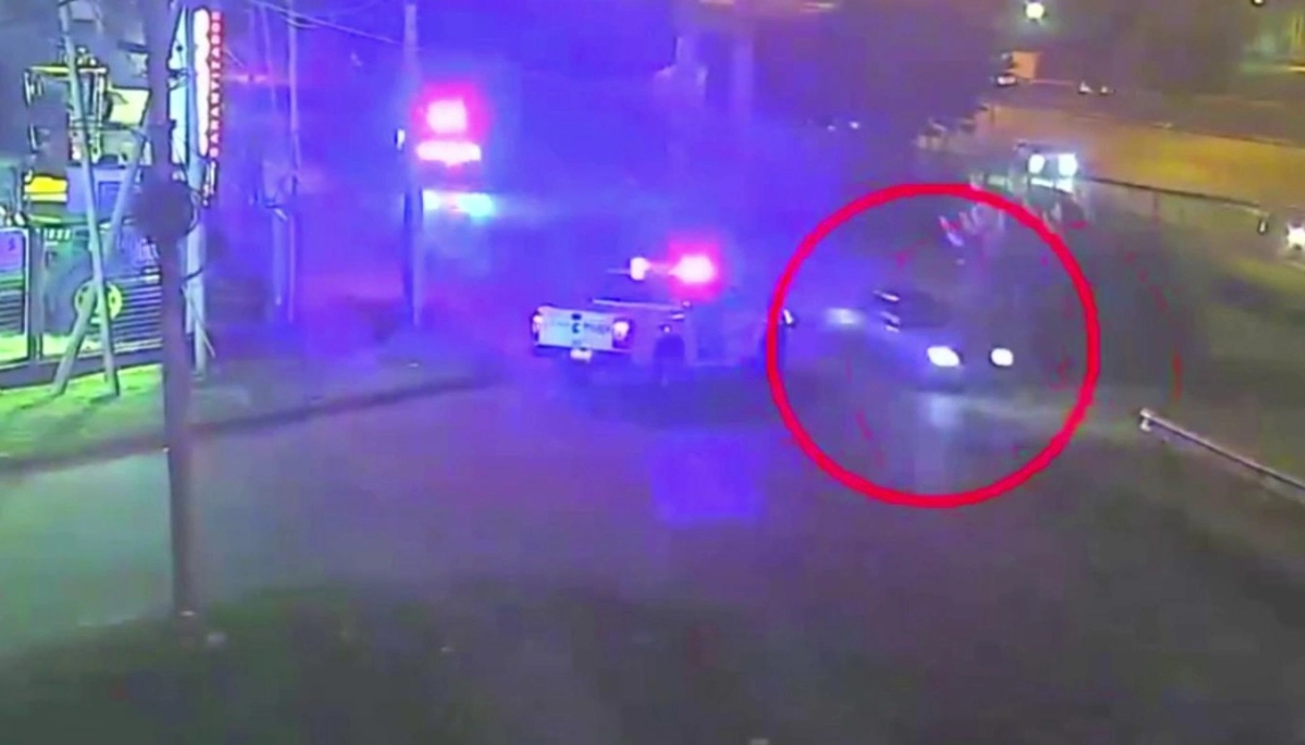 Operativo cerrojo en Don Torcuato acabó con un choque y vuelco en la colectora de la Panamericana