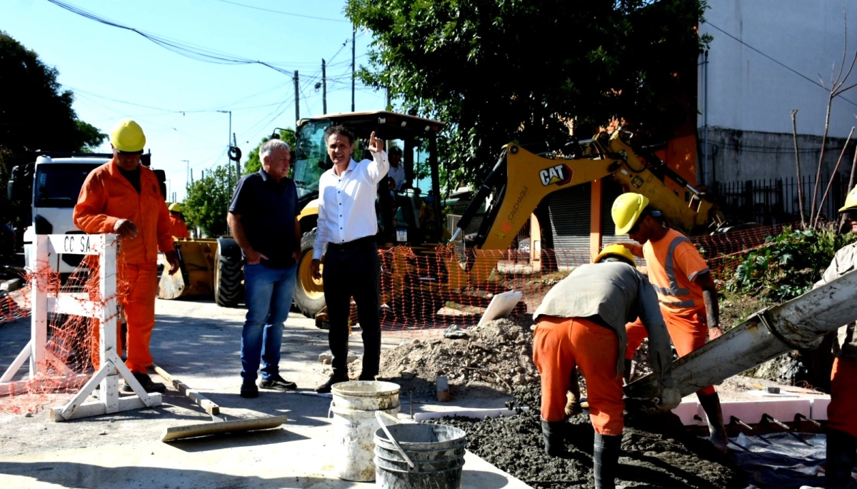 Katopodis desembarcó en Berazategui y respaldó al nuevo intendente