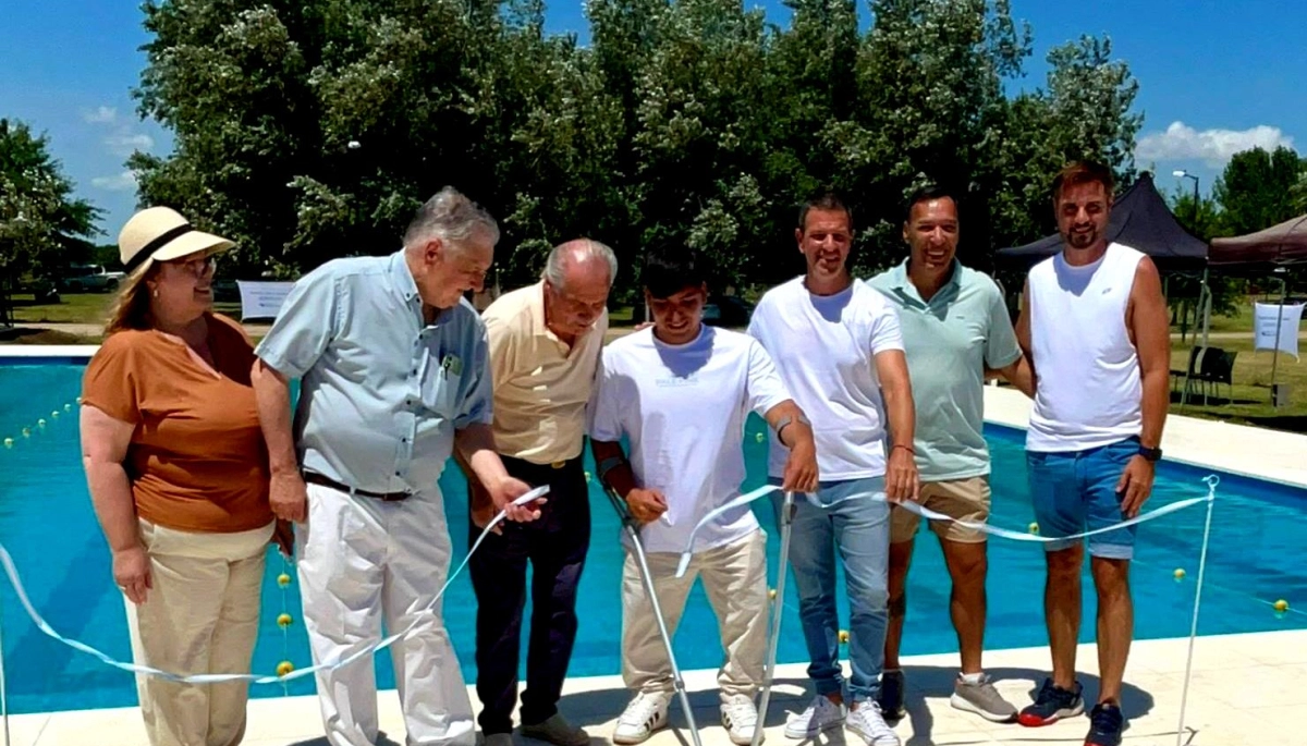 Roque Pérez cumplió un gran logro municipal: cómo es el nuevo Natatorio que tiene la localidad