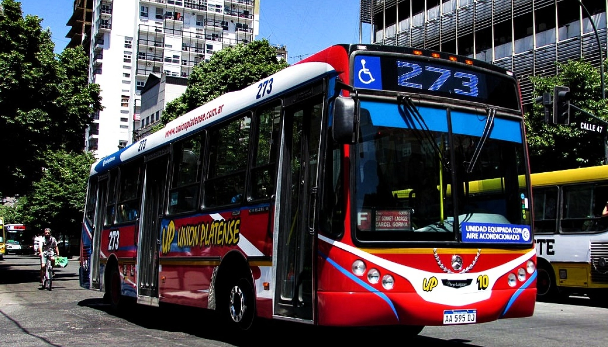 Se abrieron los sobres de la licitación del transporte público en La Plata para los próximos 12 años