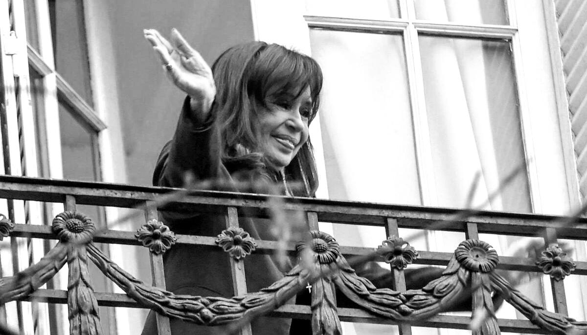 Cristina Kirchner vuelve a la escena y crece el alejamiento político con Kicillof