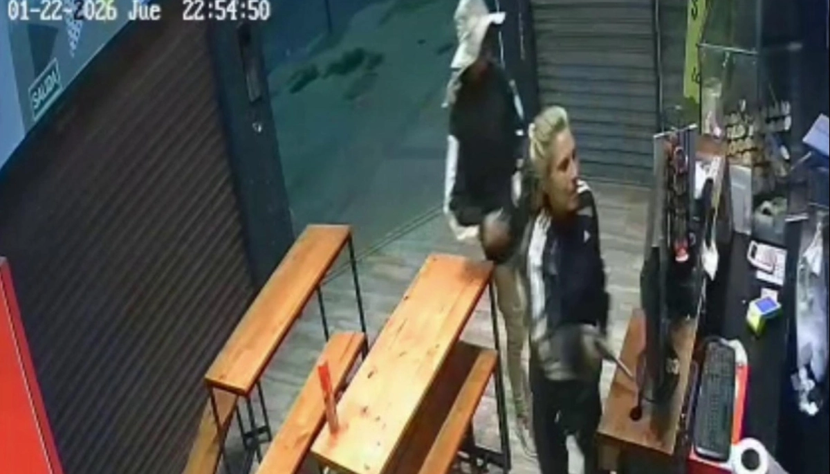 Culatazos, amenazas de muerte y con salvajes arrebatos, "Pepita la Pistolera" asaltó un comercio de La Plata