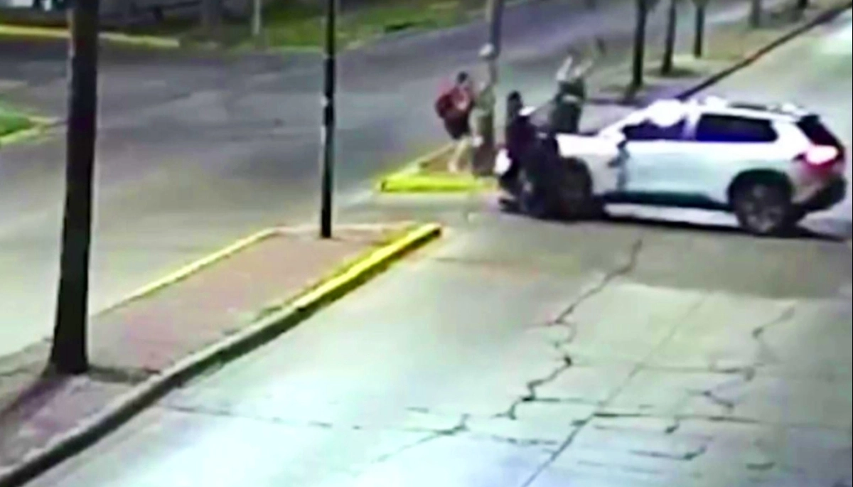 Automovilista drogado: tremendo choque de una camioneta y una moto en Gral. Pacheco