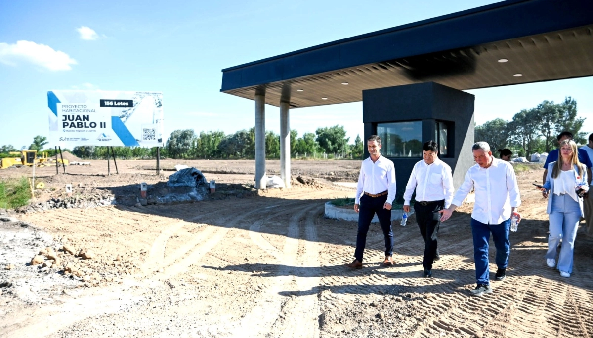 San Vicente rubricó un importante acuerdo con una empresa China para generar empleo y viviendas