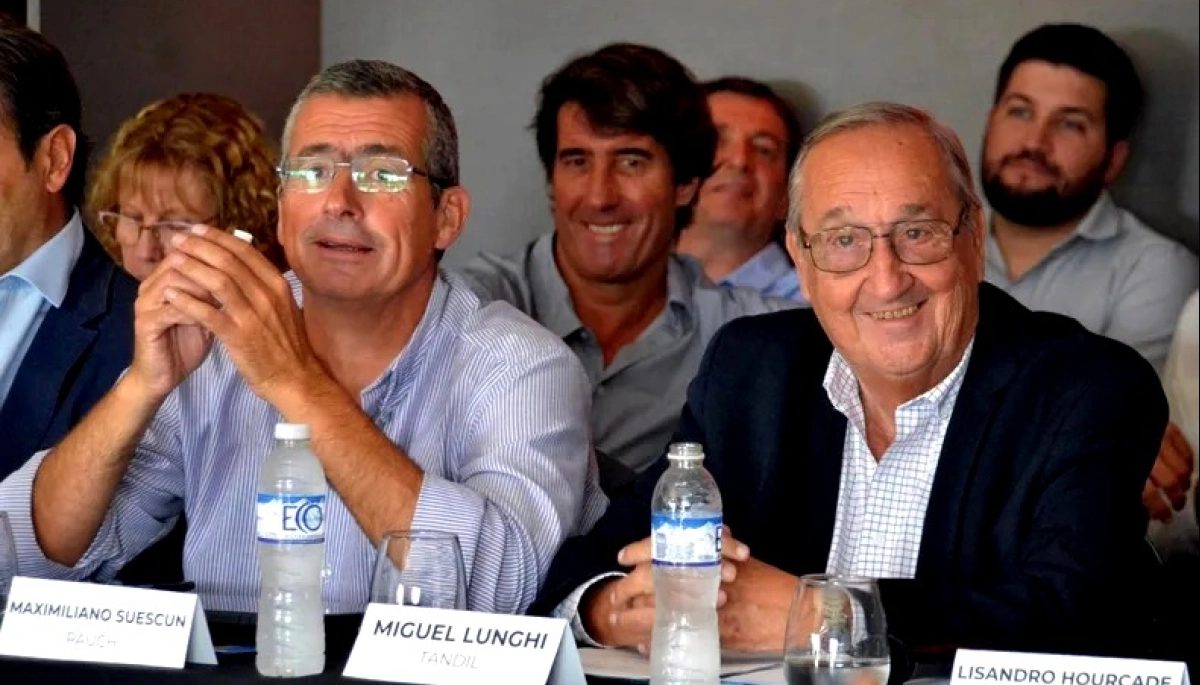 ¿Desdoblamiento 2027?: intendentes opositores creen que llegó para quedarse