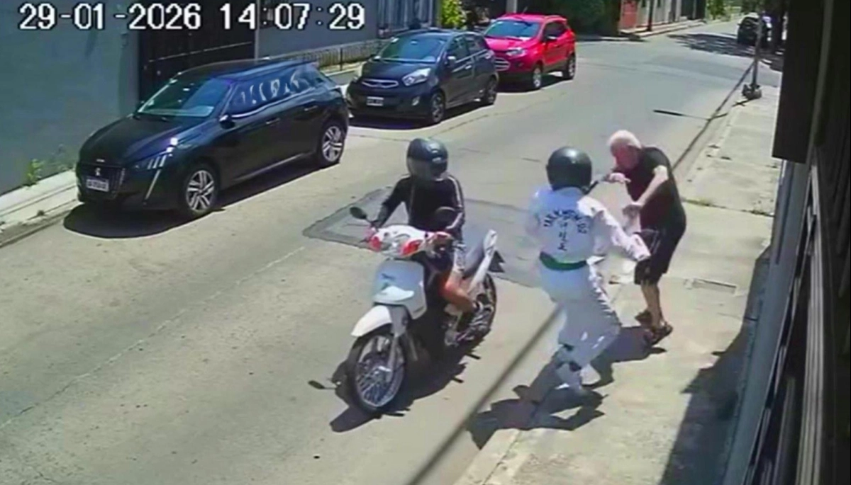 "Encerar, pulir y robar": cobarde taekwondista golpeó a un jubilado y le arrebató las pertenencias