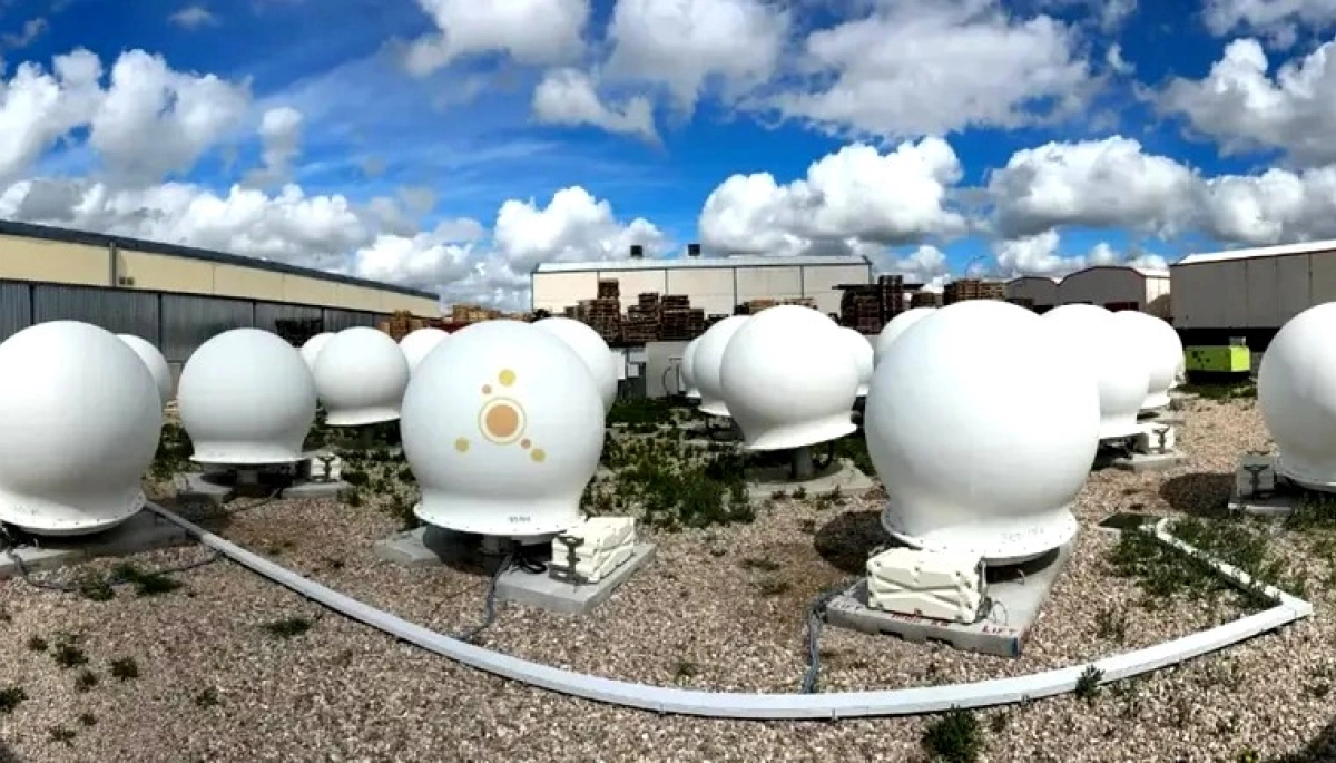 Starlink instala nodo en municipio bonaerense y mejora Internet en Parque Industrial local