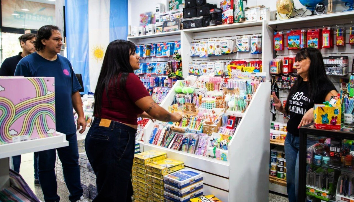 Tarjeta “Somos Quilmes”: Eva Mieri anunció descuentos y beneficios para la compra de útiles escolares