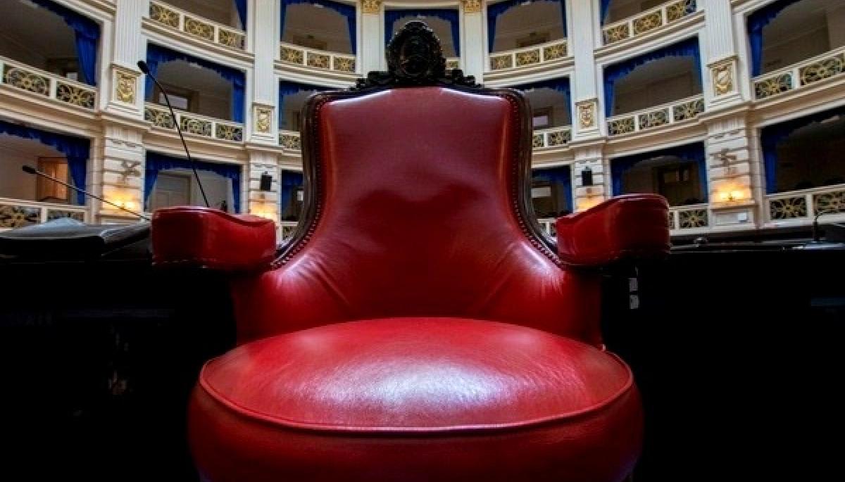 Entre tensiones y expectativas, la Asamblea Legislativa espera por el discurso de Kicillof