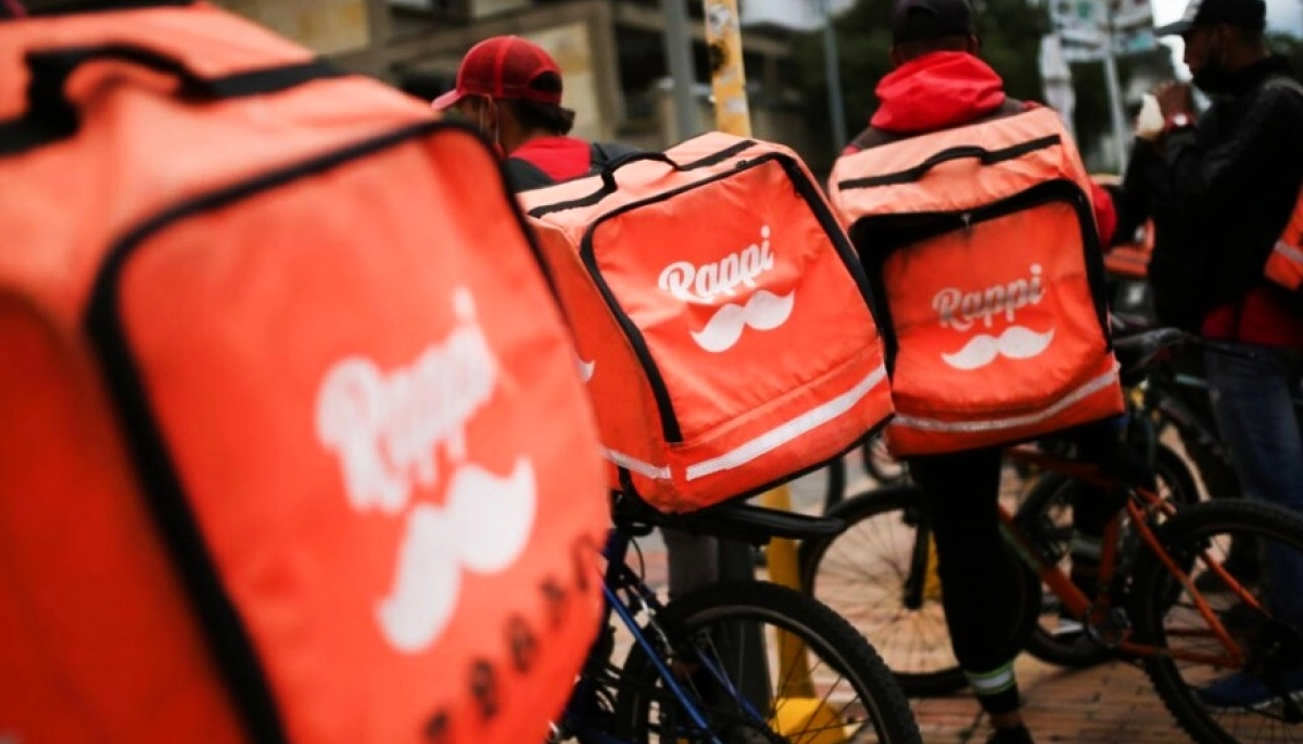 Atención Uber, Rappi, PedidosYa: Kicillof anunció un proyecto de Ley para regular los trabajos a través de aplicaciones