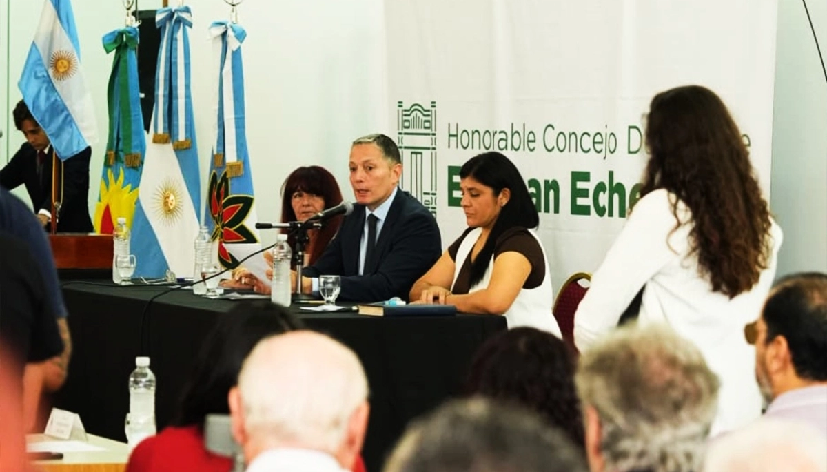 Gray inauguró las sesiones ordinarias en Esteban Echeverría y calificó su gestión como “austera y responsable”