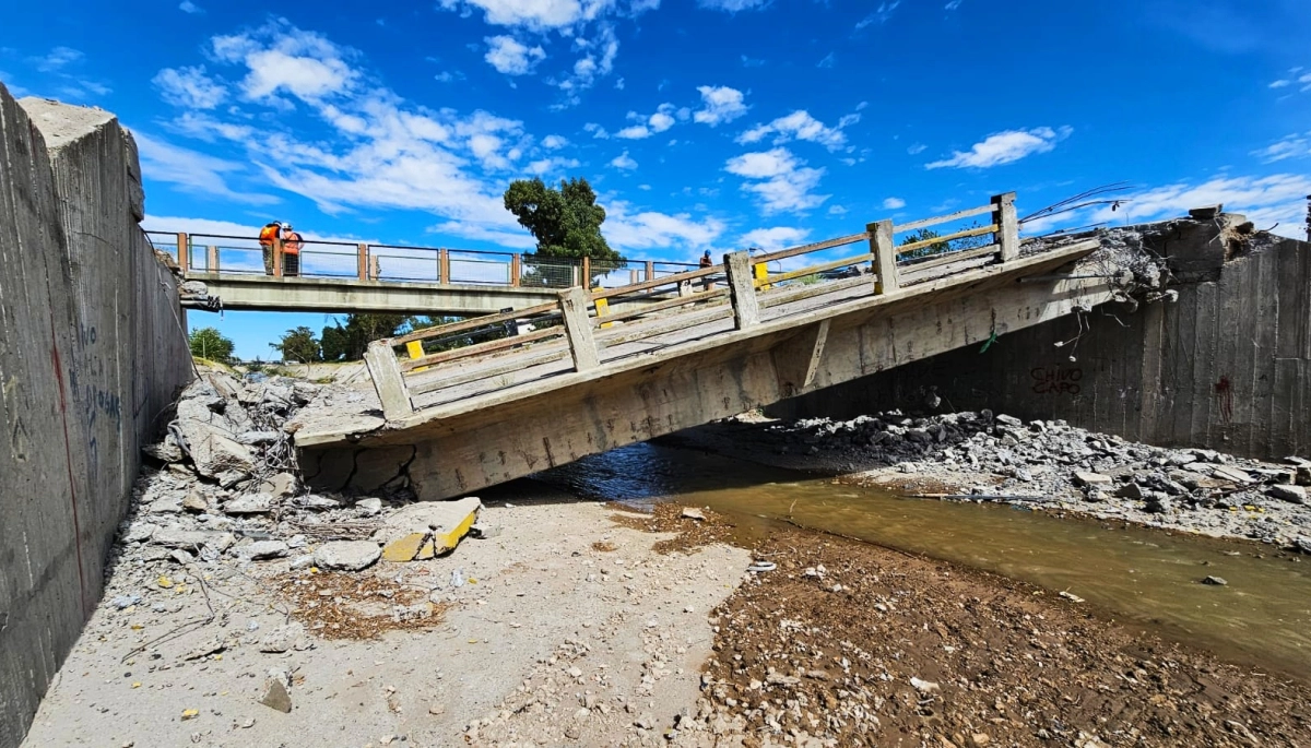 Reconstrucción del Canal Maldonado: comenzó la etapa de demolición del puente de Pampa Central