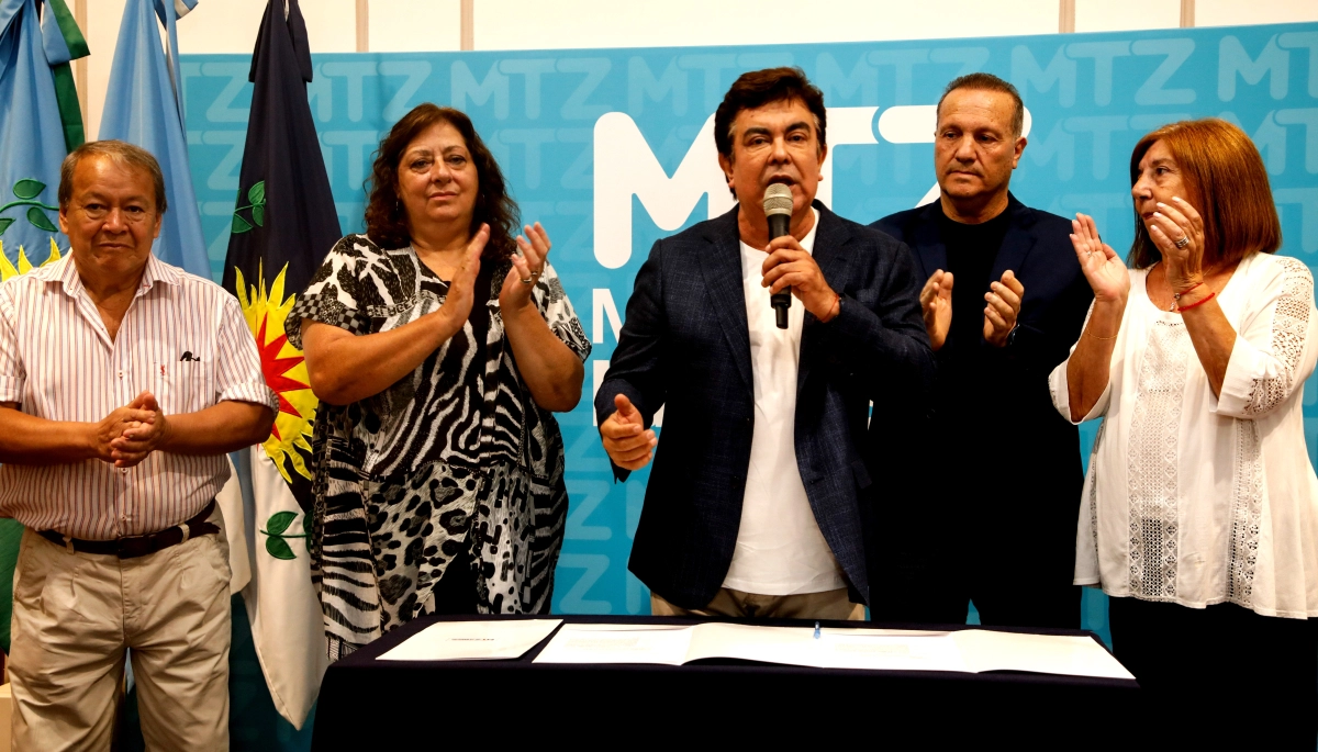 La Matanza: Espinoza dio el primer paso a la unidad nacional e incorporó a dirigentes de la oposición a su gabinete